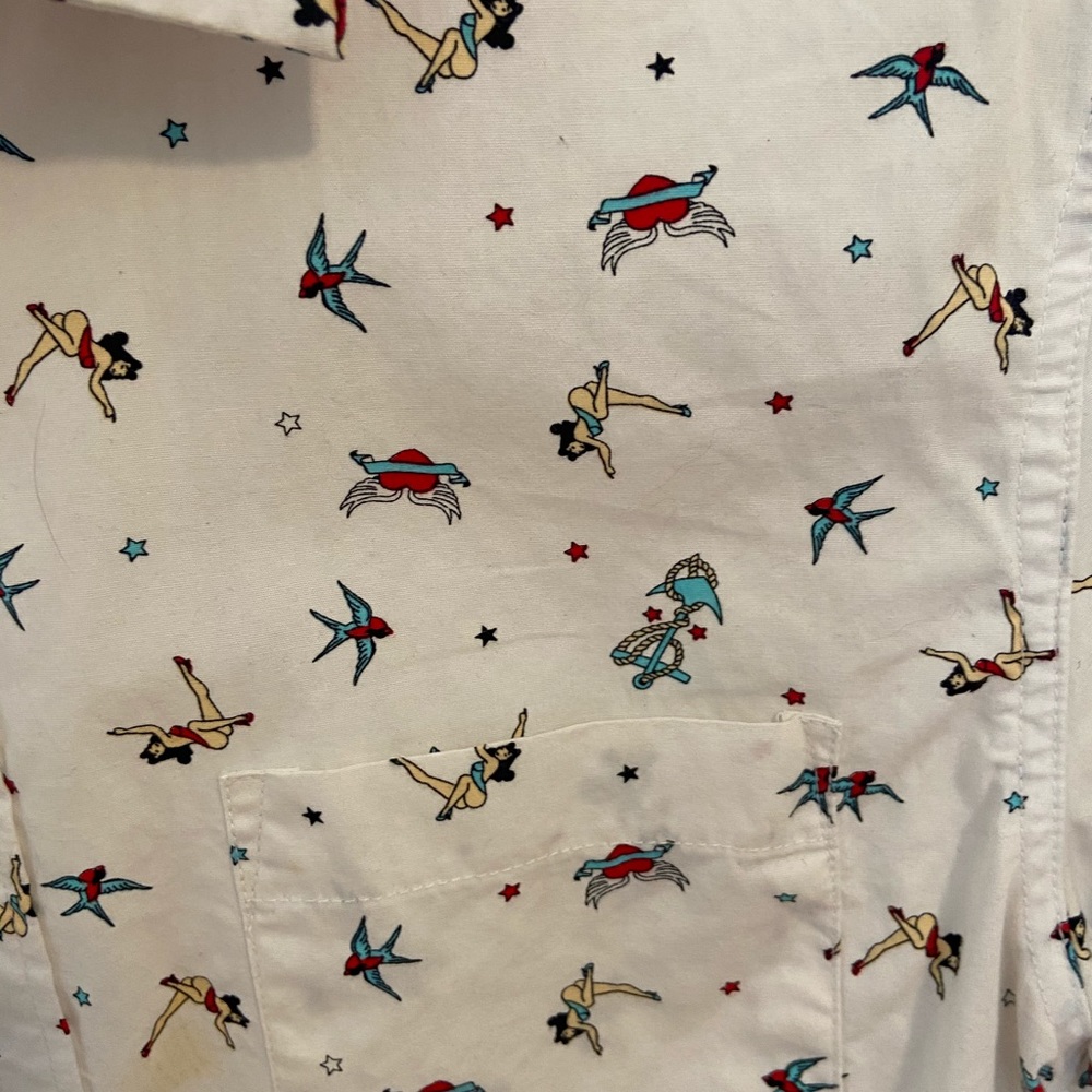 Short sleeve button down - Picture 2 of 4